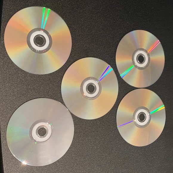 The O.C. - The Complete Fourth Season (DVD, 2007, 5-Disc Set) - Picture 6 of 6